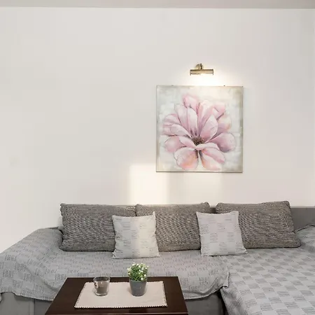 Diana Apartman