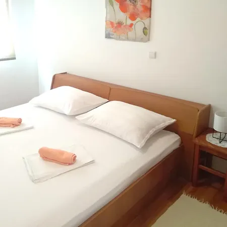 Diana Apartment Povljana