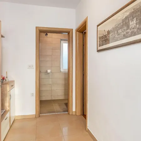 Diana Διαμέρισμα